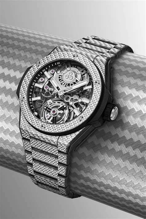 hublot tourbillon full carbon.